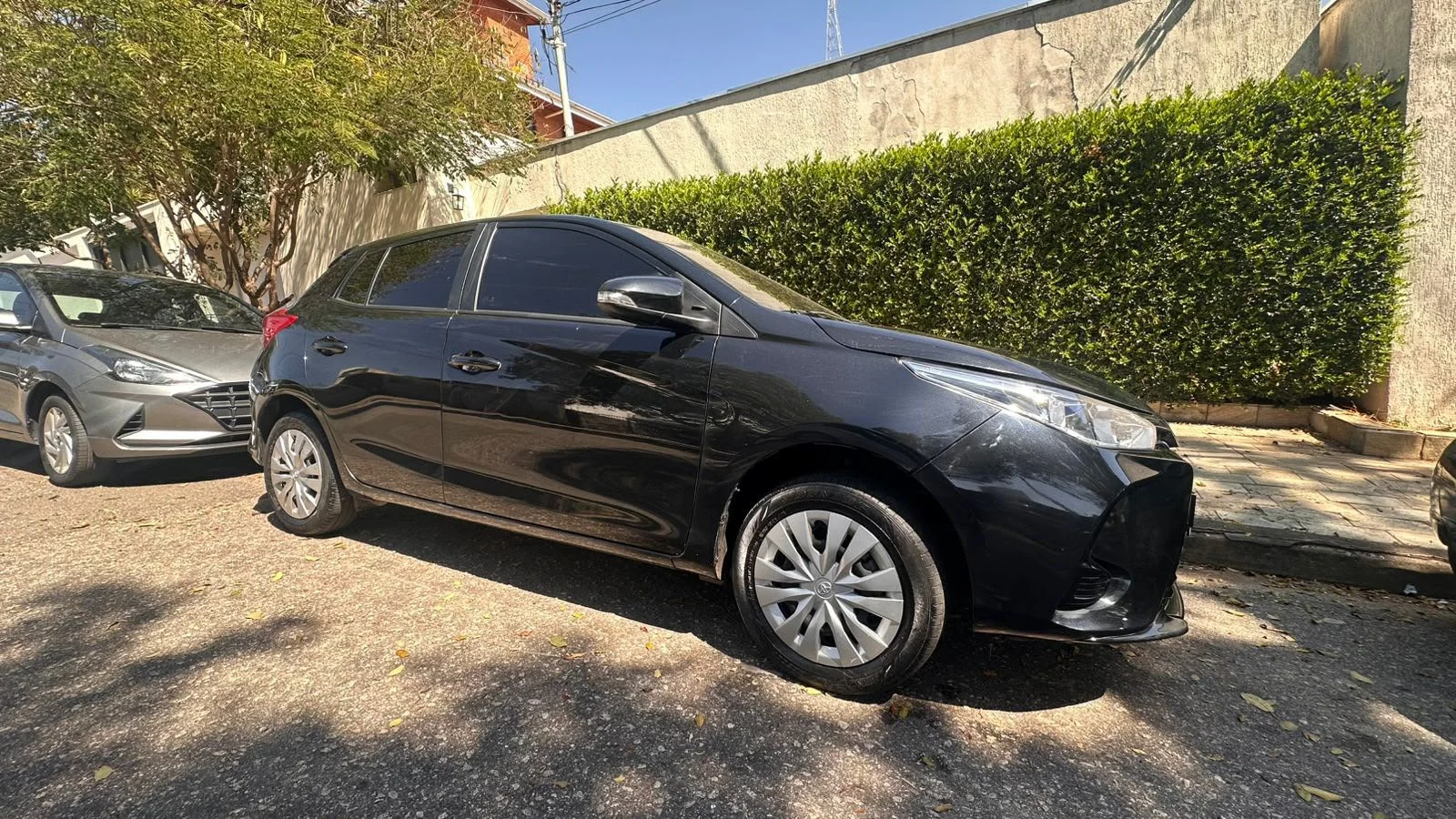 Hatch executivo VaideVan para locacao sem motorista